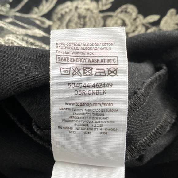Topshop Moto black mini skirt with silver detailing - size US 8 - Picture 4 of 4